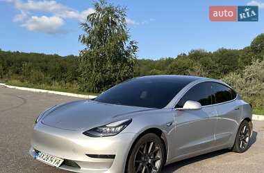 Седан Tesla Model 3 2018 в 