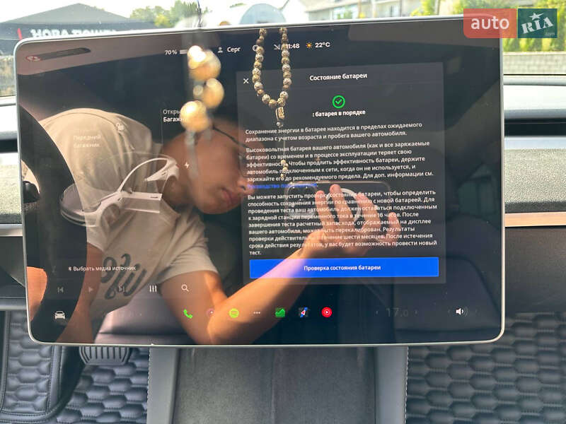 Седан Tesla Model 3 2023 в Ровно