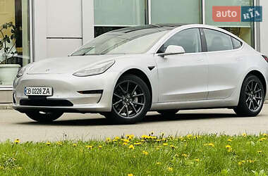 Седан Tesla Model 3 2018 в 