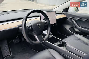 Седан Tesla Model 3 2018 в 