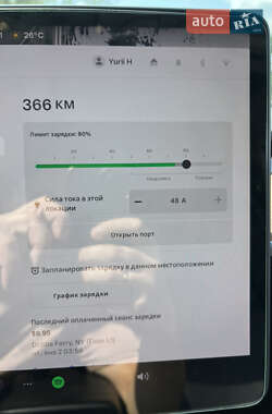 Седан Tesla Model 3 2022 в 
