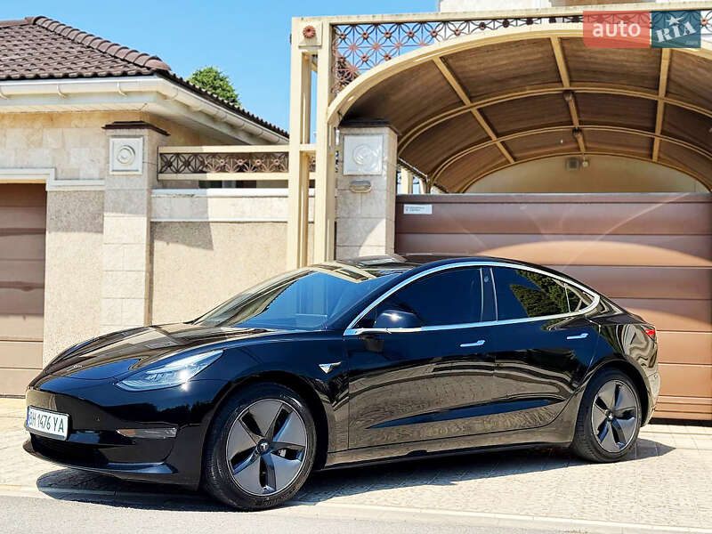 Седан Tesla Model 3 2019 в Одессе