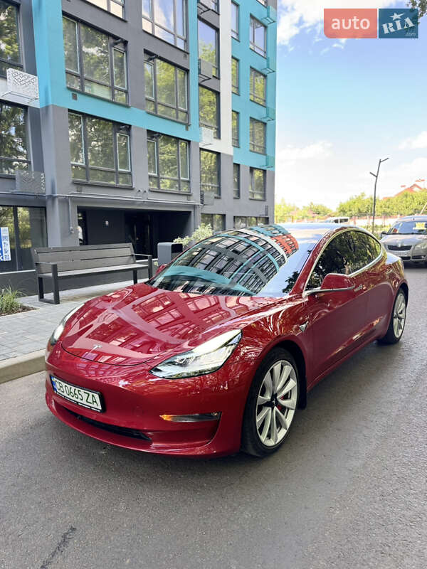 Tesla Model 3 2018