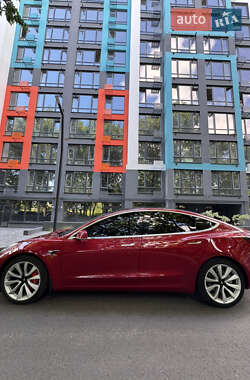 Седан Tesla Model 3 2018 в Чернигове