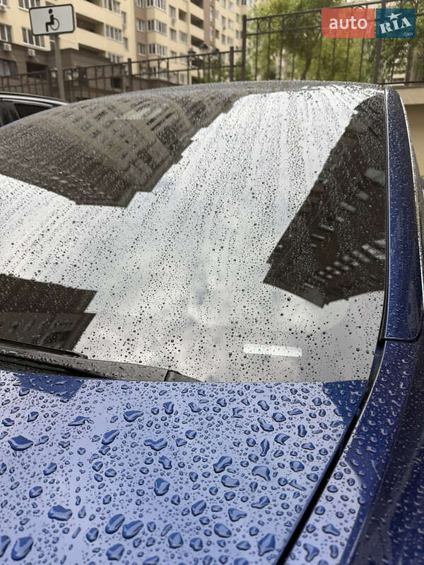 Седан Tesla Model 3 2018 в Одесі