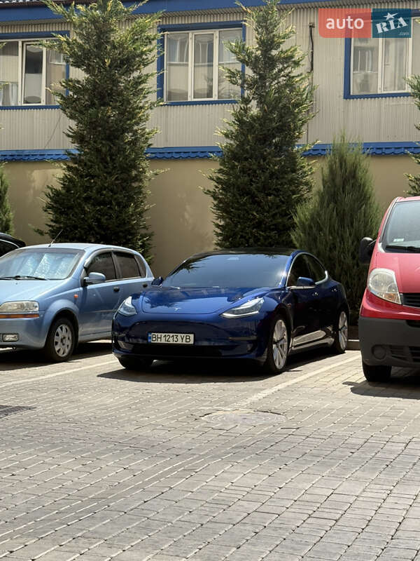 Седан Tesla Model 3 2018 в 