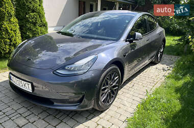 Седан Tesla Model 3 2019 в Львове