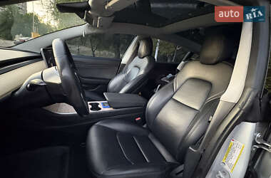 Седан Tesla Model 3 2018 в 