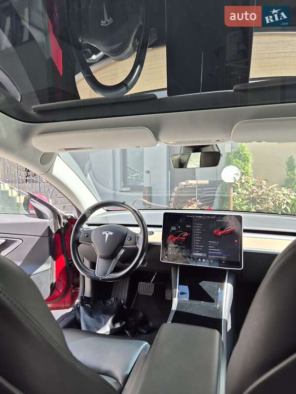 Седан Tesla Model 3 2019 в Тернополі фото 6 Седан Tesla Model 3 2019 в Тернополі