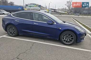 Седан Tesla Model 3 2018 в 