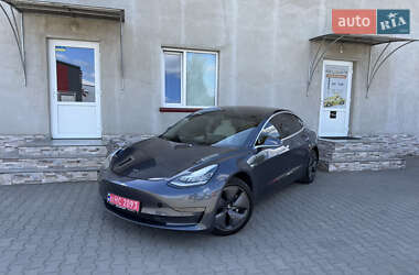Седан Tesla Model 3 2019 в Луцке