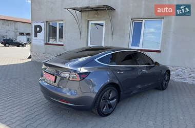 Седан Tesla Model 3 2019 в 