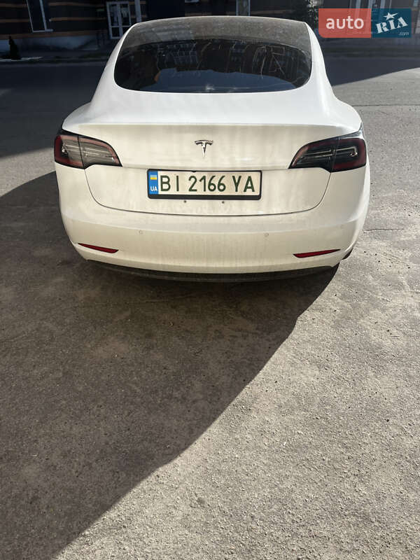 Седан Tesla Model 3 2018 в Полтаве