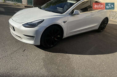Седан Tesla Model 3 2018 в 