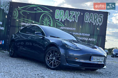Седан Tesla Model 3 2019 в 