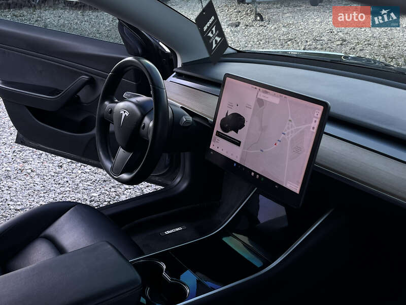 Седан Tesla Model 3 2019 в Харькове