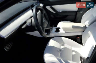 Седан Tesla Model 3 2018 в 