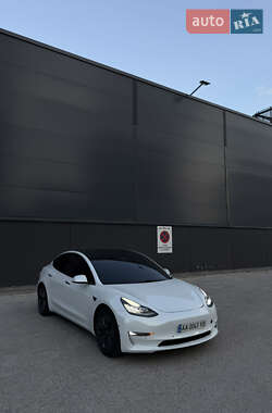 Седан Tesla Model 3 2019 в 