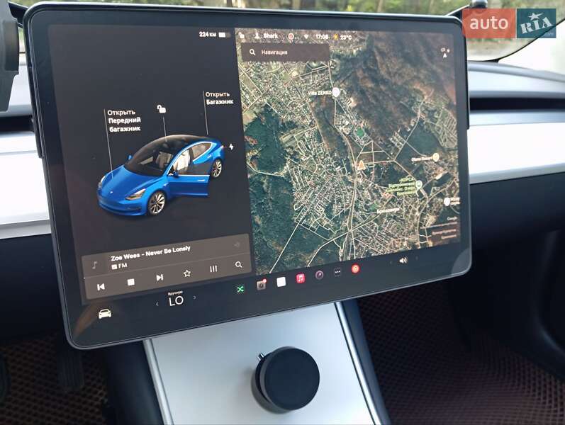 Седан Tesla Model 3 2018 в Львові