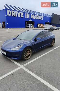 Седан Tesla Model 3 2021 в Полтаве