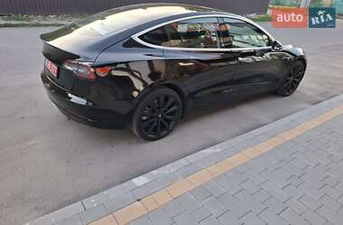 Седан Tesla Model 3 2018 в 
