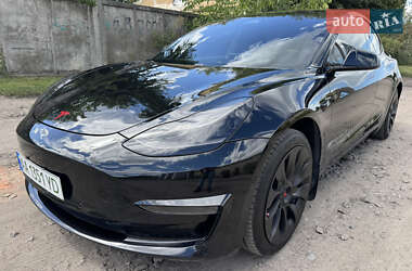 Седан Tesla Model 3 2017 в 