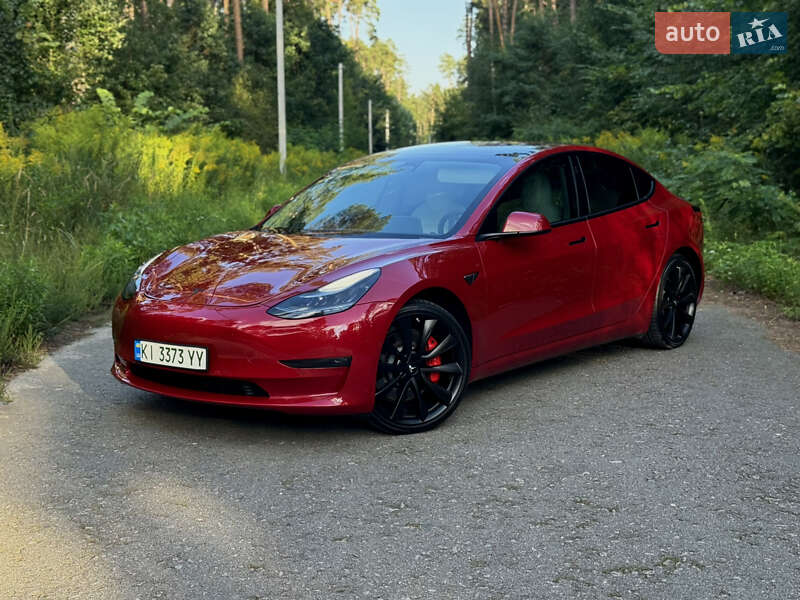 Седан Tesla Model 3 2019 в Києві