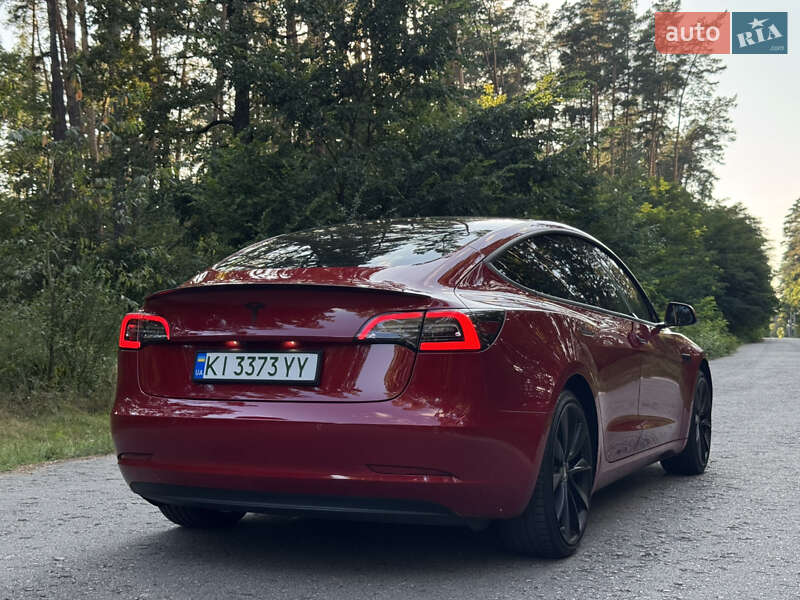 Седан Tesla Model 3 2019 в Києві
