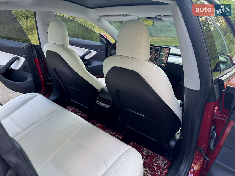 Седан Tesla Model 3 2019 в Києві