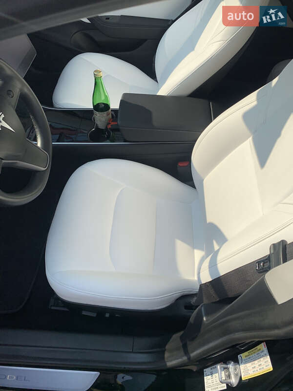 Седан Tesla Model 3 2018 в Ивано-Франковске фото 12 Седан Tesla Model 3 2018 в Ивано-Франковске
