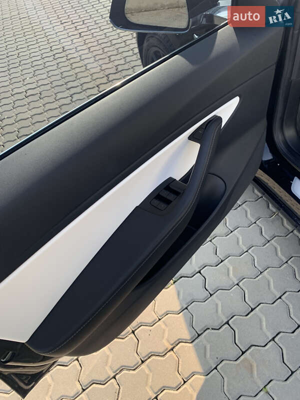 Седан Tesla Model 3 2018 в Ивано-Франковске фото 15 Седан Tesla Model 3 2018 в Ивано-Франковске