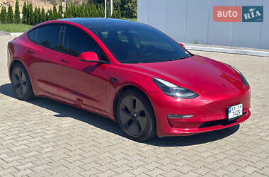 Седан Tesla Model 3 2022 в Виннице