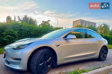 Седан Tesla Model 3 2018 в 