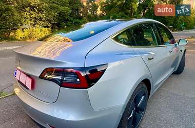 Седан Tesla Model 3 2018 в 