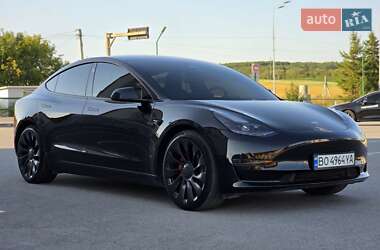 Седан Tesla Model 3 2022 в Тернополе