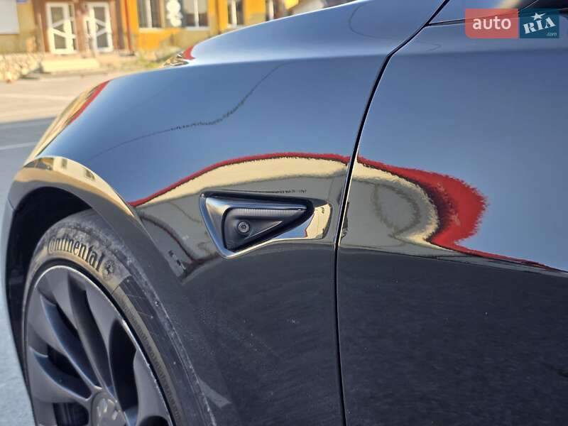 Седан Tesla Model 3 2022 в Тернополі