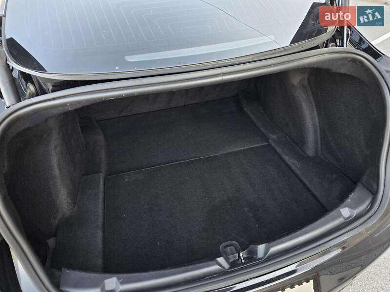 Седан Tesla Model 3 2022 в Тернополі