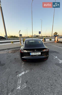 Седан Tesla Model 3 2018 в 