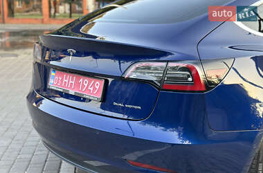 Седан Tesla Model 3 2018 в 