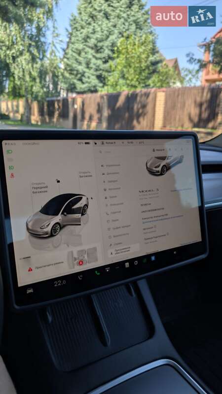 Седан Tesla Model 3 2022 в Луцьку