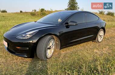 Седан Tesla Model 3 2021 в Луцьку