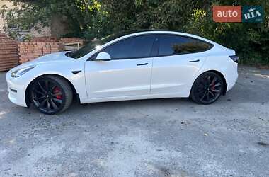 Седан Tesla Model 3 2019 в 