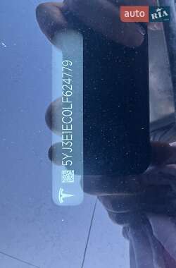 Седан Tesla Model 3 2019 в 
