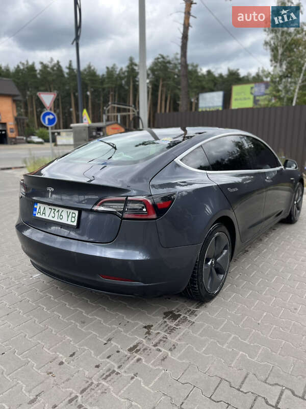 Седан Tesla Model 3 2018 в Киеве фото 3 Седан Tesla Model 3 2018 в Киеве