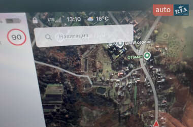 Седан Tesla Model 3 2021 в 