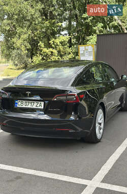Седан Tesla Model 3 2022 в 