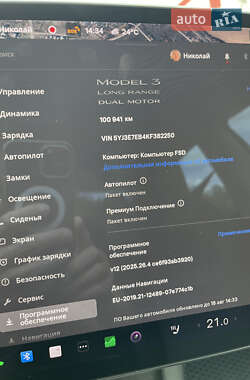 Седан Tesla Model 3 2019 в 