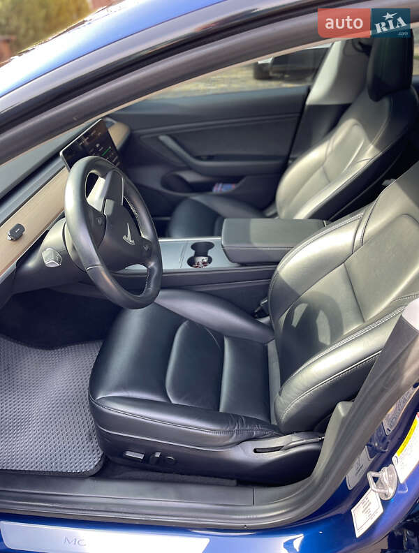 Седан Tesla Model 3 2019 в Харькове