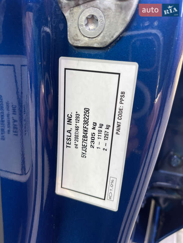 Седан Tesla Model 3 2019 в Харькове