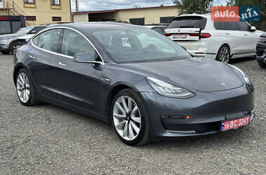 Седан Tesla Model 3 2018 в 